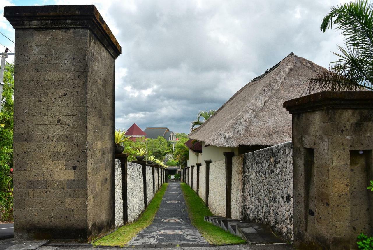 Hillstone Uluwatu Villa ウンガサン エクステリア 写真